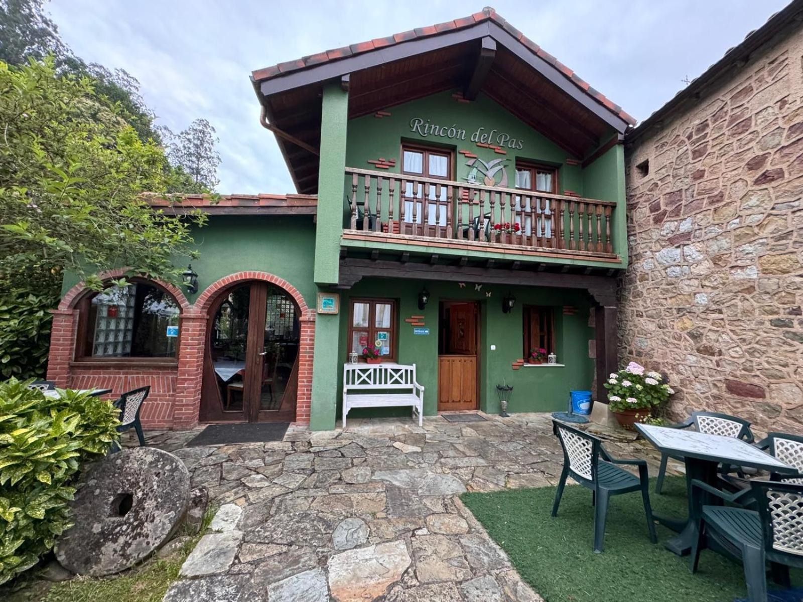 Posada Rincon Del Pas Puente Viesgo Eksteriør bilde